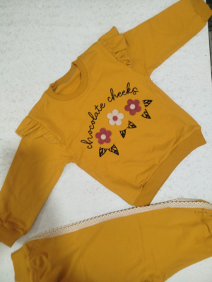 ست دخترانه با گل برجسته